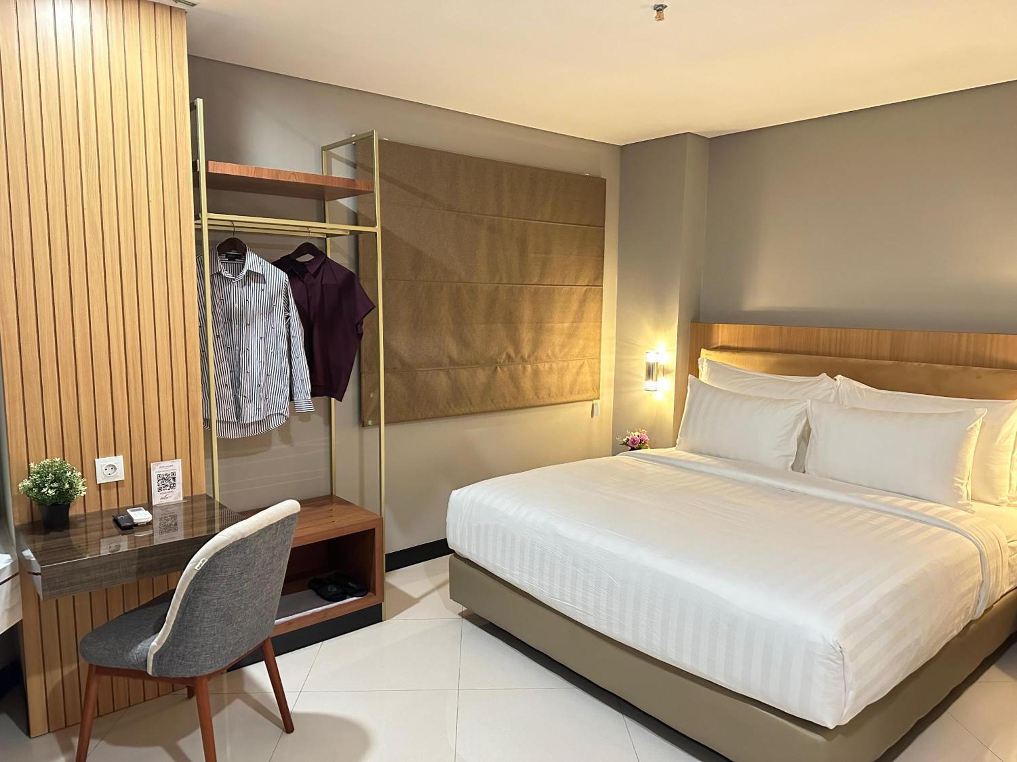 D'Primahotel Jemursari スラバヤ エクステリア 写真