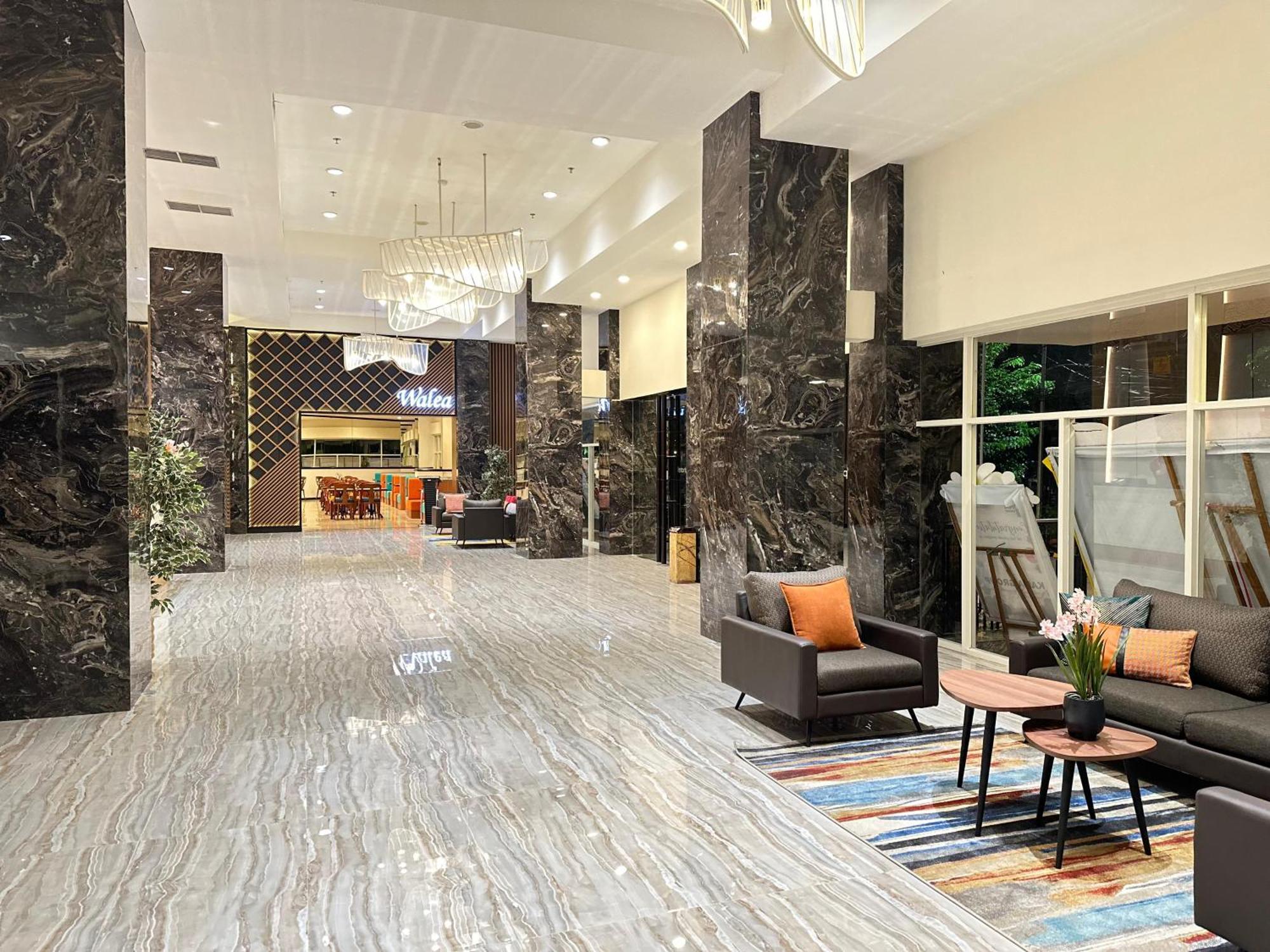 D'Primahotel Jemursari スラバヤ エクステリア 写真